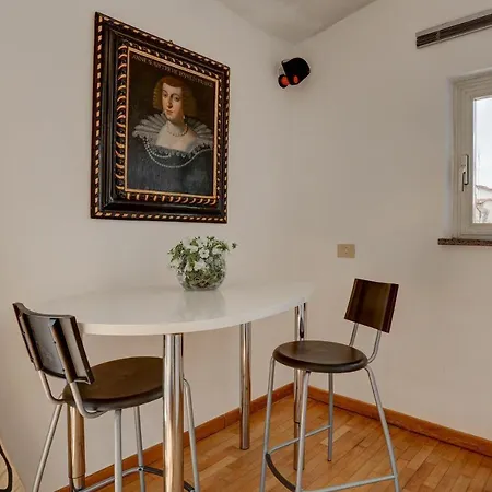 Monti Terrace Bookwedo Lejlighed Rom